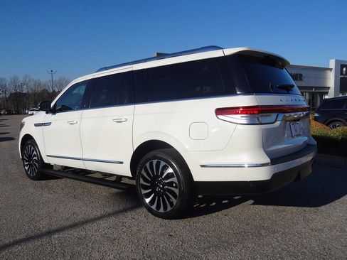 Used 2023 Lincoln Navigator L Black Label image 5