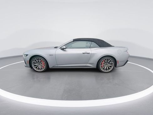 Used 2024 Ford Mustang GT Premium image 5