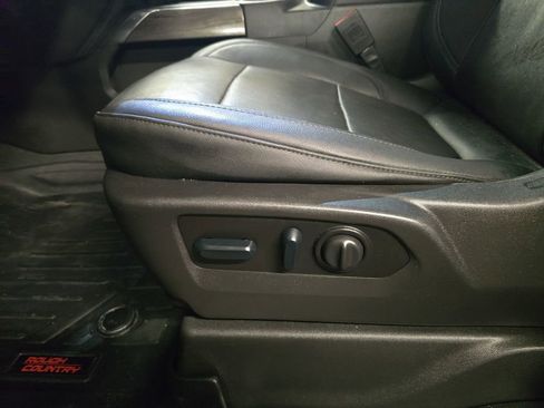 Used 2022 Chevrolet Silverado 2500 LTZ w/ LTZ Premium Package AWD/4WD image 24