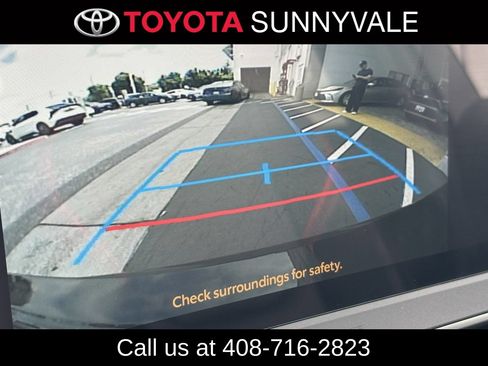 Used 2024 Toyota Prius Prime Premium FWD image 21