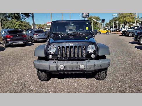 Used 2018 Jeep Wrangler Unlimited Sport S image 27