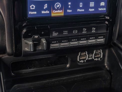 Used 2022 RAM 2500 Limited image 26