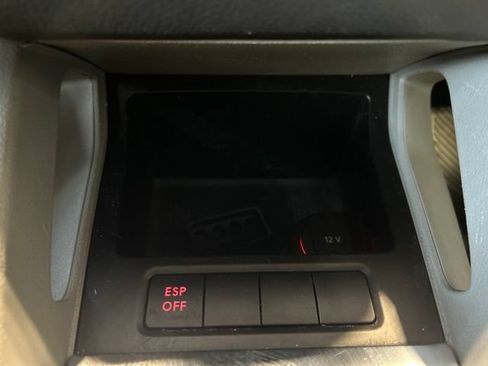 Used 2009 Volkswagen Jetta SE FWD image 8