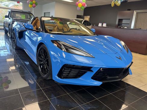 Used 2023 Chevrolet Corvette Stingray Premium Conv w/ 3LT image 2