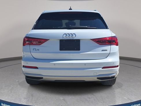 Used 2019 Audi Q3 2.0T Premium Plus w/ Premium Plus Package AWD/4WD image 7