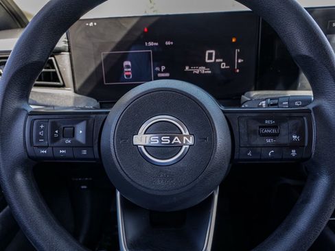 Used 2025 Nissan Kicks SV FWD image 24