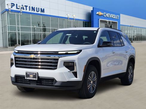New 2027 Chevrolet Traverse LT FWD image 2