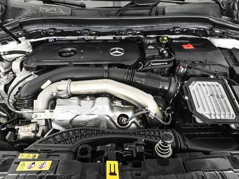 Used 2025 Mercedes-Benz GLA 250 4MATIC image 24