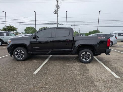 Used 2022 Chevrolet Colorado Z71 AWD/4WD image 8