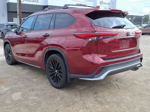 Used 2023 Toyota Highlander XSE image 7