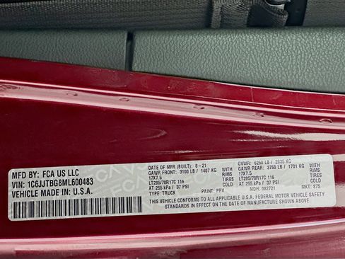 Used 2021 Jeep Gladiator Rubicon AWD/4WD image 12