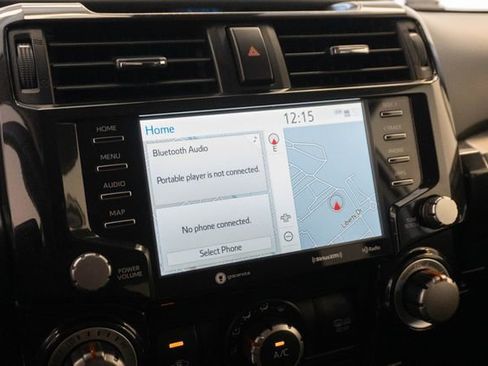 Used 2024 Toyota 4Runner TRD Off-Road Premium image 4