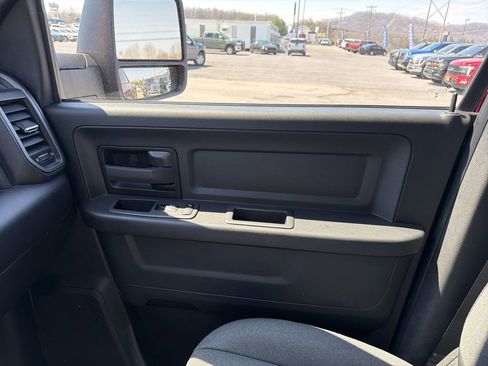 Used 2024 RAM 2500 Tradesman w/ Chrome Appearance Group AWD/4WD image 26
