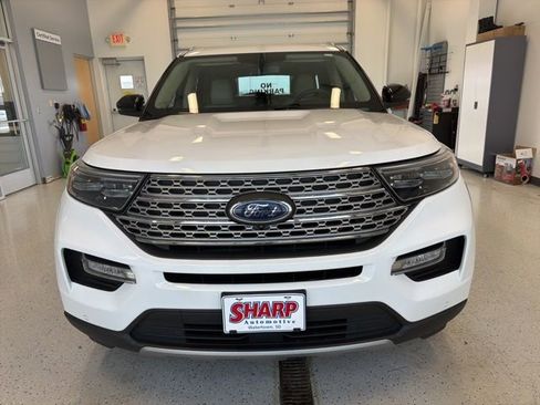 Used 2022 Ford Explorer Limited w/ Class IV Trailer Tow Package AWD/4WD image 5