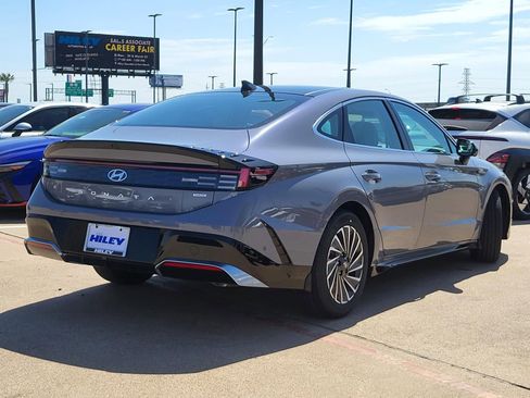 New 2026 Hyundai Sonata Limited FWD image 5