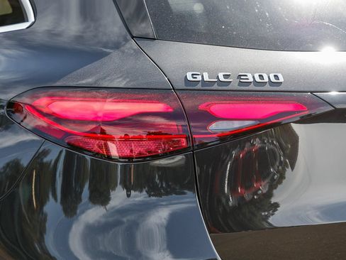 New 2026 Mercedes-Benz GLC 300 4MATIC image 8
