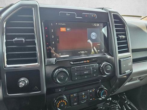 Used 2016 Ford F150 XLT w/ Equipment Group 302A Luxury RWD image 12