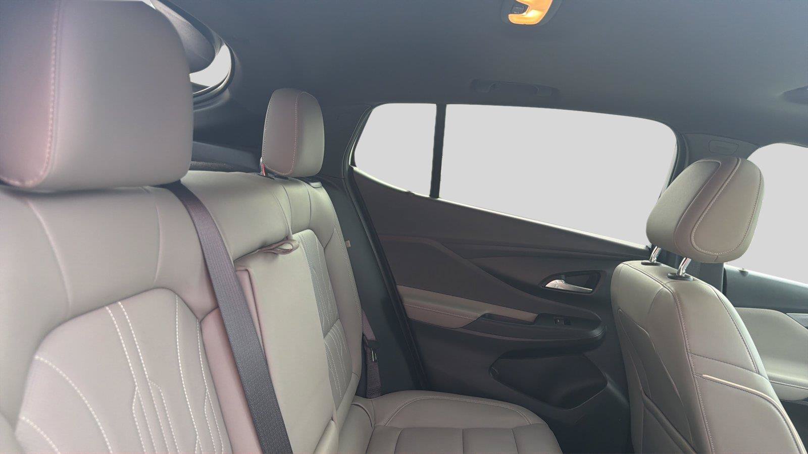 Used 2025 Buick Envista Avenir FWD image 20