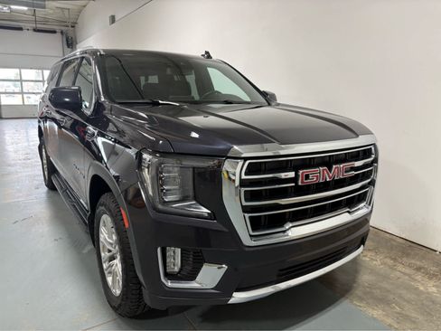 Used 2024 GMC Yukon XL SLT w/ Max Trailering Package AWD/4WD image 7