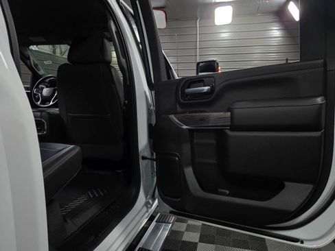 Used 2022 Chevrolet Silverado 3500 LTZ image 38