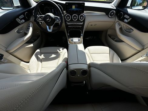 Certified 2022 Mercedes-Benz GLC 300 image 25