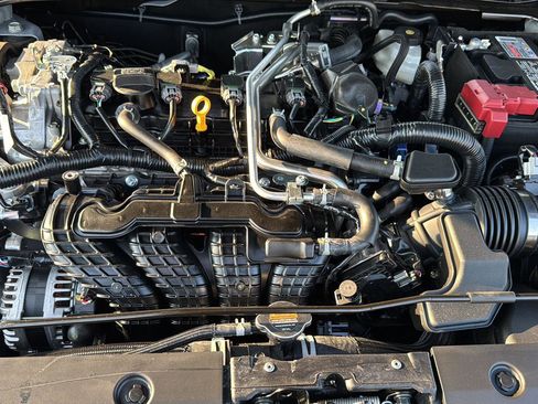 New 2025 Nissan Altima 2.5 SR image 28