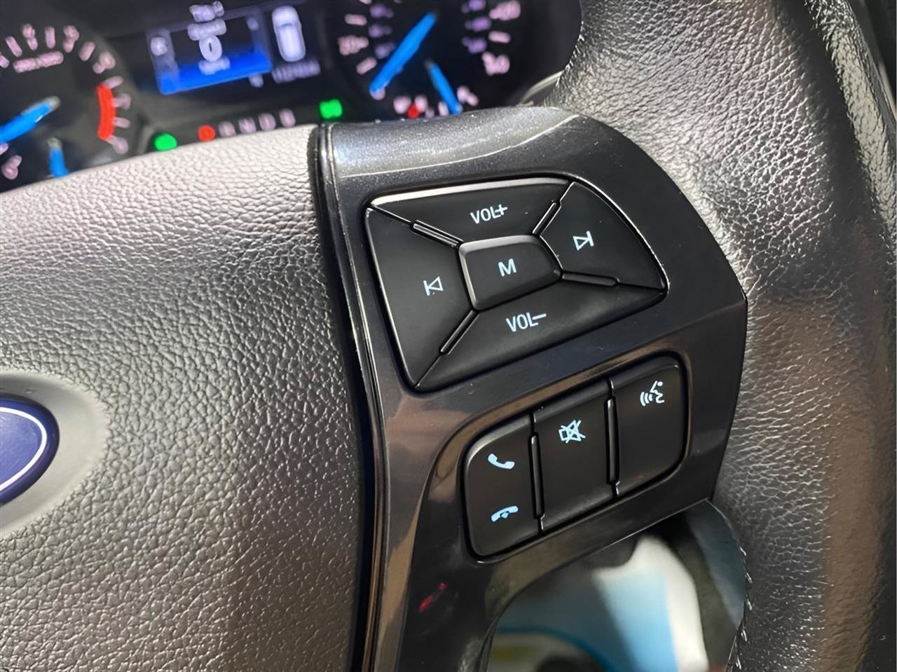 Used 2016 Ford Explorer XLT AWD/4WD image 21