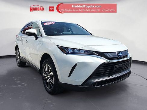 Used 2021 Toyota Venza LE AWD/4WD image 8