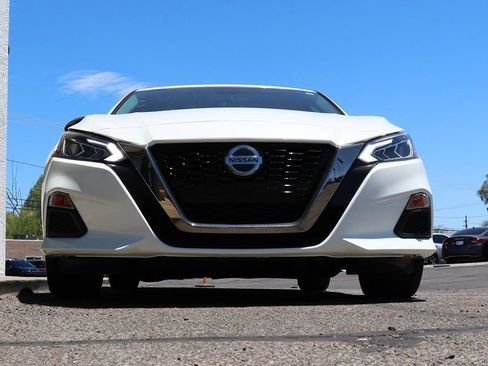 Used 2020 Nissan Altima 2.5 SR FWD image 17