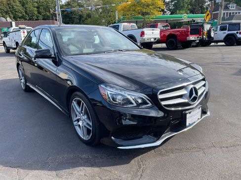 Used 2016 Mercedes-Benz E 350 4MATIC Sedan image 9