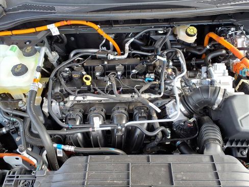 Used 2025 Ford Escape ST-Line w/ Equipment Group 301A image 9