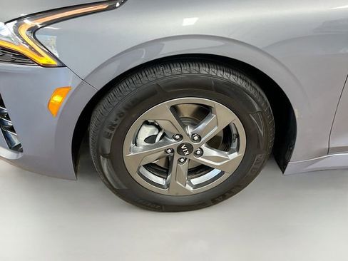 Used 2021 Kia K5 LXS image 28