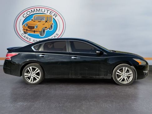 Used 2013 Nissan Altima 3.5 SV w/ Navigation Pkg FWD image 7