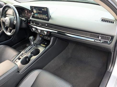 Used 2022 Honda Civic Touring image 21