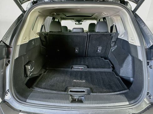 Used 2023 Nissan Rogue SL FWD image 29