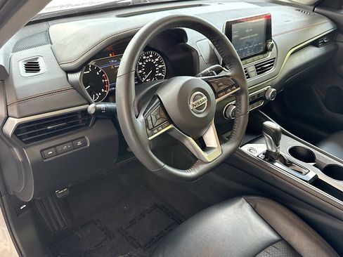 Used 2021 Nissan Altima 2.5 SR image 9