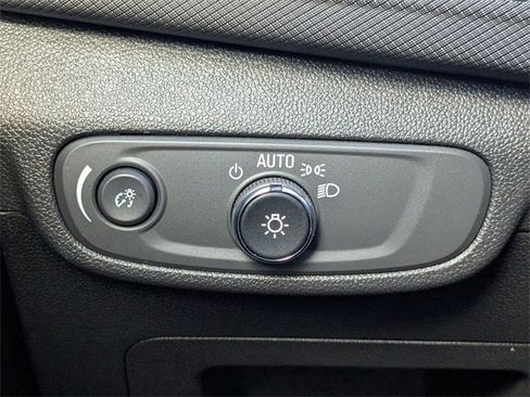 Used 2025 Chevrolet TrailBlazer LT image 23