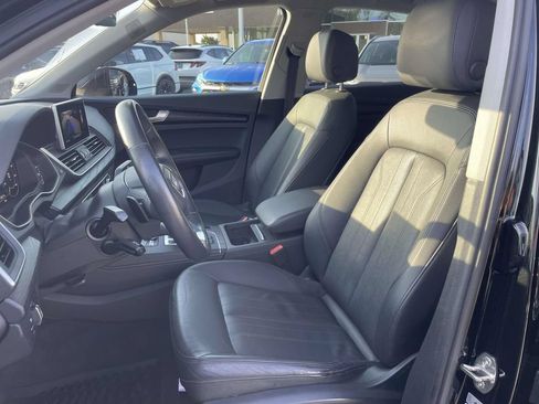 Used 2020 Audi Q5 e Premium Plus AWD/4WD image 8