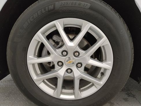 Used 2024 Chevrolet Equinox LS w/ LS Convenience Package FWD image 31