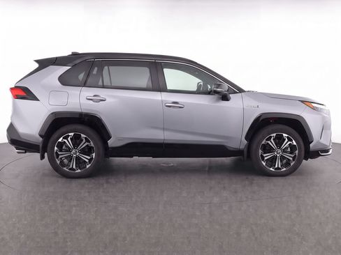 Used 2024 Toyota RAV4 XSE w/ Weather Package AWD/4WD image 7
