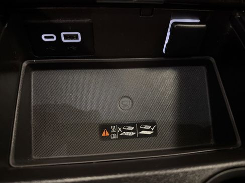 Used 2022 GMC Yukon Denali AWD/4WD image 24