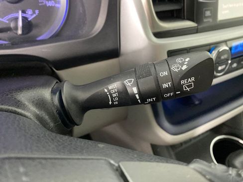 Certified 2019 Toyota Highlander Limited image 17