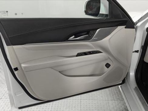 Used 2020 Cadillac CT4 Luxury w/ Sun And Sound Package image 13