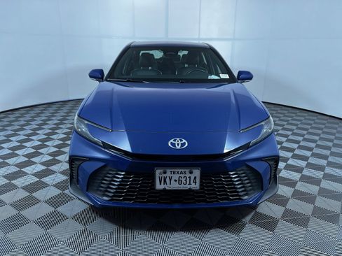Used 2025 Toyota Camry LE FWD image 2