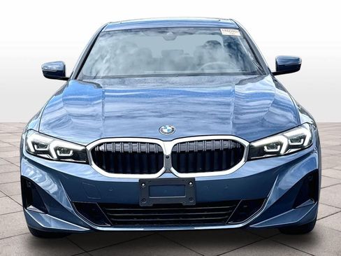Used 2025 BMW 330i Sedan w/ Premium Package RWD image 2