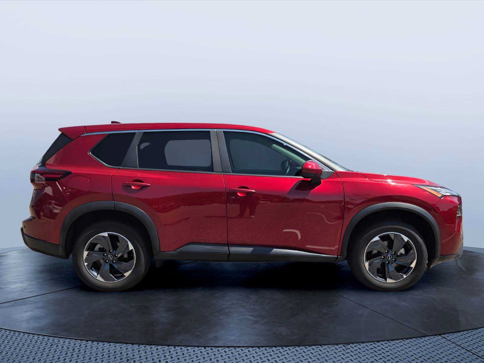 Used 2025 Nissan Rogue SV AWD/4WD image 3
