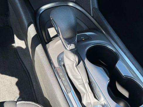 Used 2024 Chevrolet Malibu LT image 6