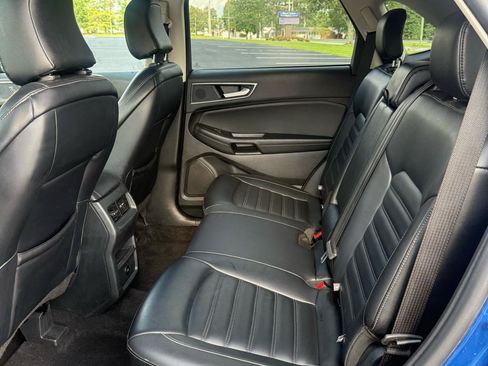Used 2024 Ford Edge SEL AWD/4WD image 13
