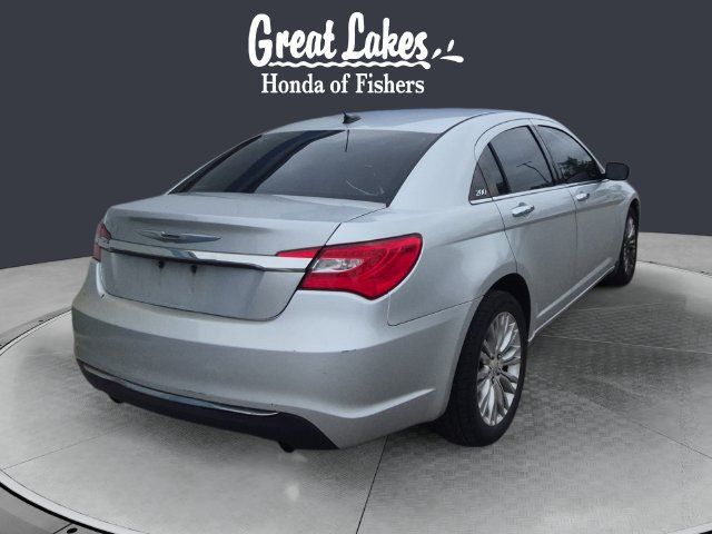 Used 2011 Chrysler 200 Limited FWD image 5