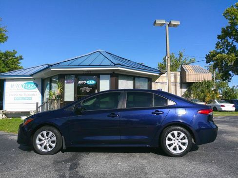 Used 2020 Toyota Corolla LE FWD image 10